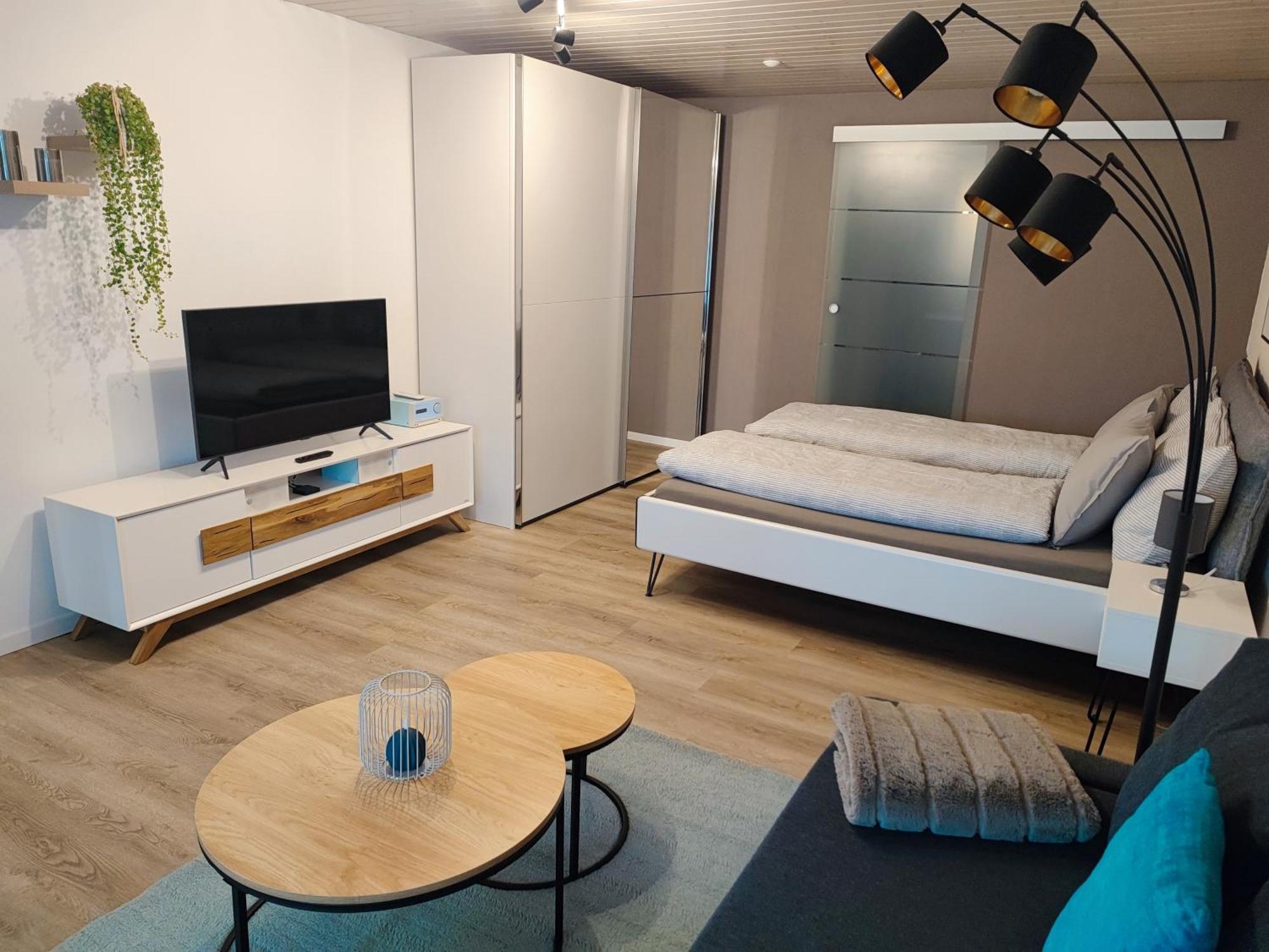 Kleine Auszeit - 2-Zimmer Ferienwohnung Spiez Exterior foto